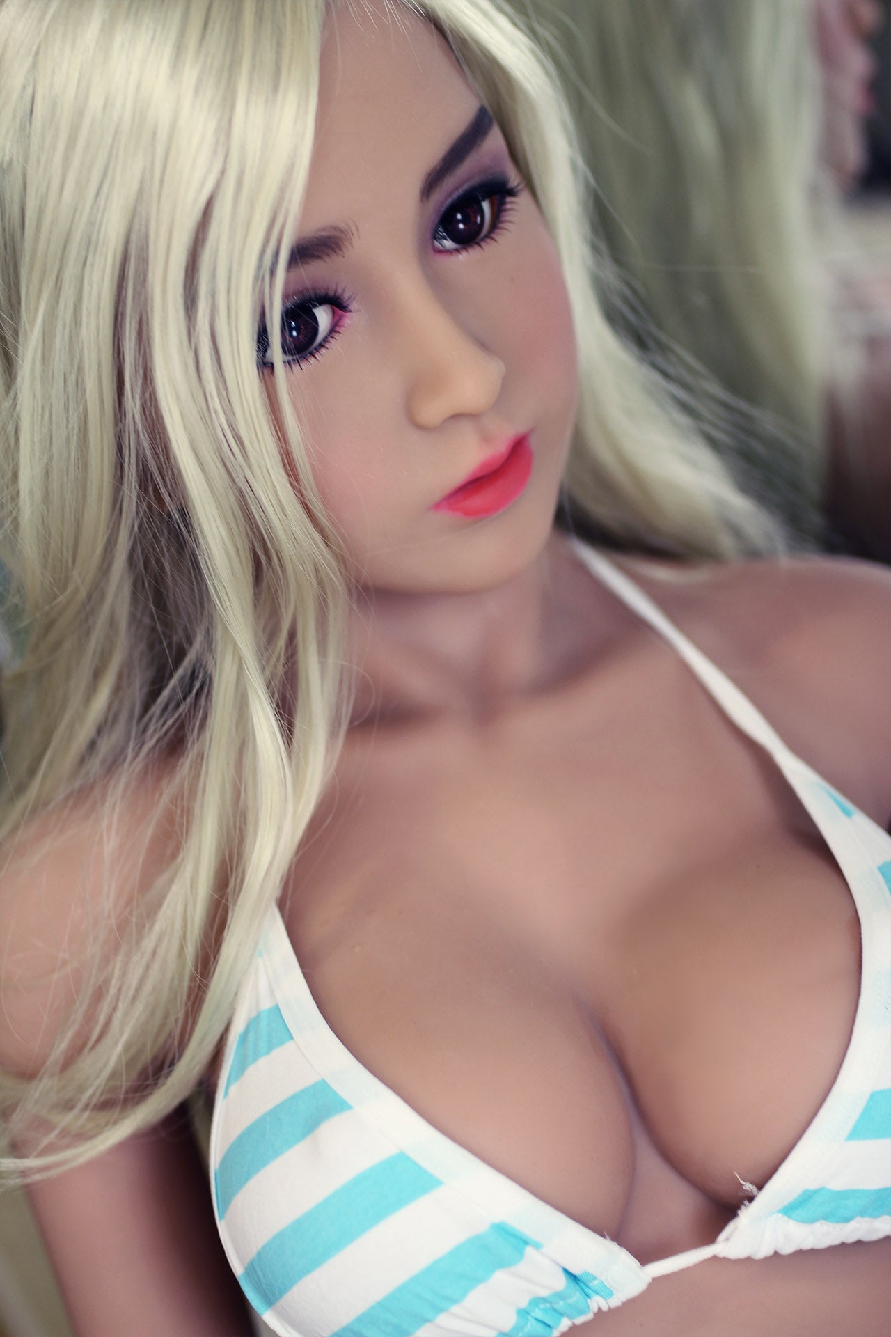 Susan - 55.1lb 55.1in Lifelike Blond Cool Makeup Brown Eyes Sex Doll