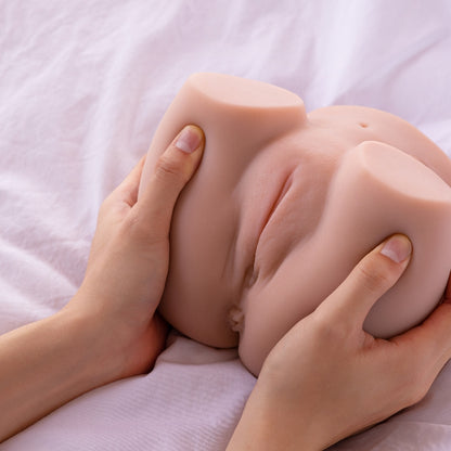 Connie - 5.5lb Realistic Butt